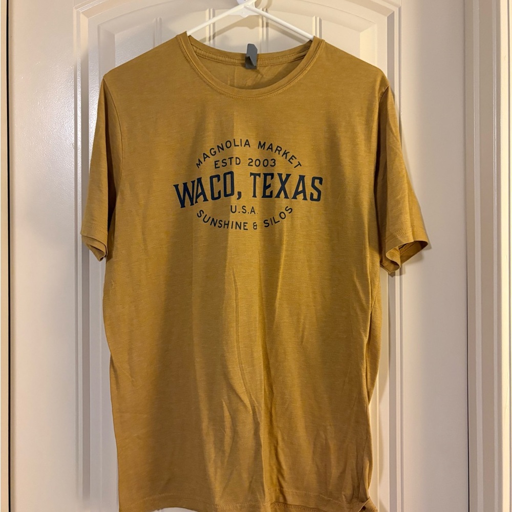 Magnolia Men's Yellow Graphic Tee